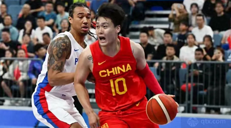 中国男篮以76-77惜败菲律宾男篮