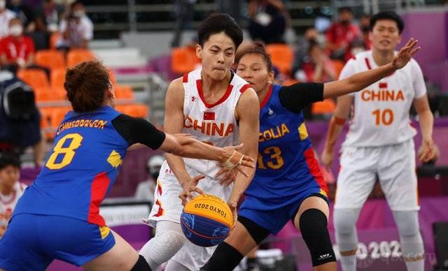 女子三人篮球小组赛：中国队21-9大胜蒙古队