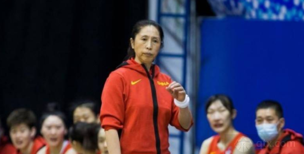 中国女篮主帅郑薇谈巴黎奥运会目标 希望取得更好的成绩