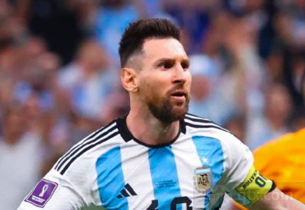 梅西赛后更新微博庆祝阿根廷晋级
