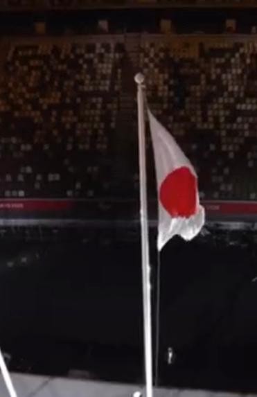 日本升错国旗