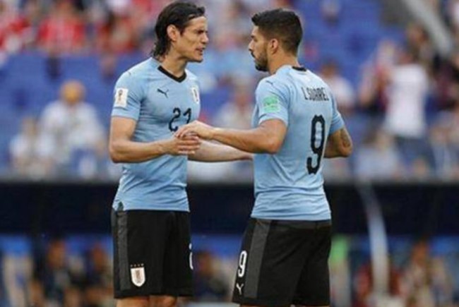 世预赛乌拉圭队员卡瓦尼与苏亚雷斯