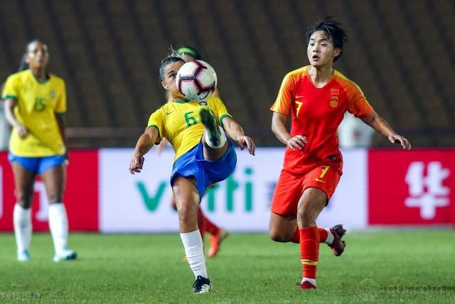 中国女足vs巴西女足