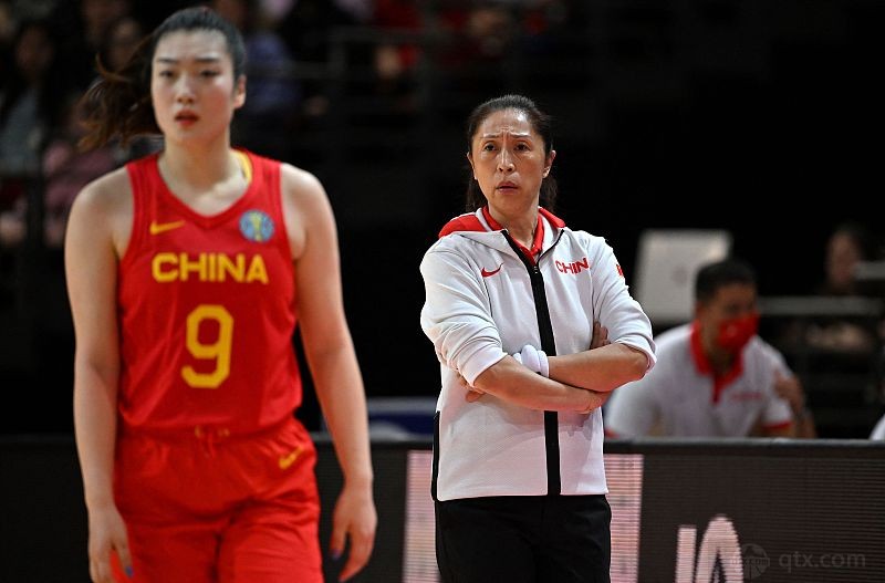 中国女篮主帅谈世界杯小组赛 赛程太紧凑球员消耗非常大