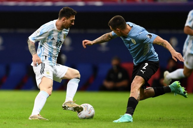 阿根廷1-0乌拉圭战报