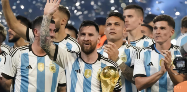阿根廷夺得大力神杯