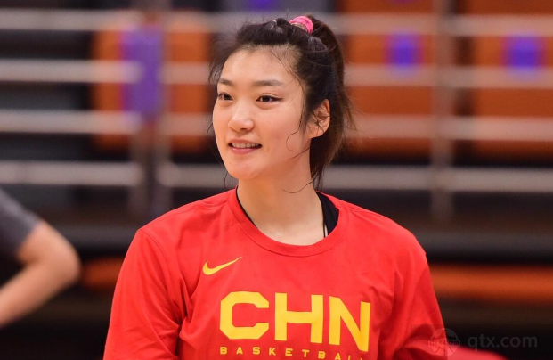 热身赛中国女篮不敌法国 末节崩盘遗憾落败