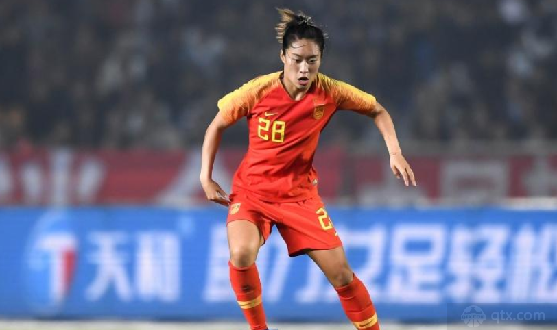 中国女足队员唐佳丽