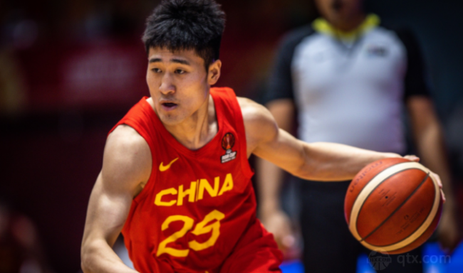 姜伟泽三分命中率 2022年男篮世界杯至今高达42.8%
