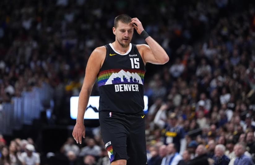 约基奇圣诞大战砍下56分16篮板15助攻