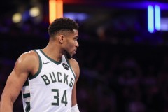 字母哥本赛季520分钟得了521分 目前场均28.9分10板