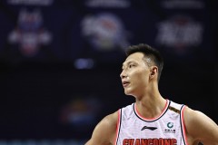 盘点易建联生涯高光表现 中国男篮国家队谢幕战上榜