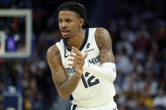 曝国王密切关注莫兰特情况 此前遭灰熊禁赛