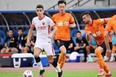 中超半場戰報：武漢0-0上海海港 賀慣進球被吹