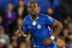 斯特林本人并无大碍 家中再次遭窃