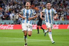 世界杯半场战报：阿根廷1-0荷兰 梅西助攻莫利纳破门