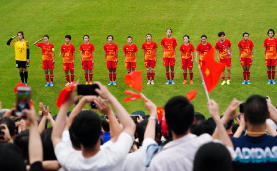 中国女足2-1巴西