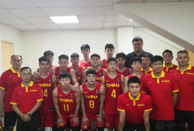中国队出征U18男篮亚青赛