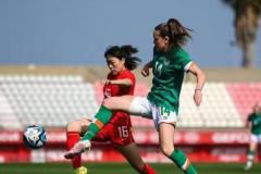 中国女足0-0爱尔兰女足 肖裕仪进球被判越位无效
