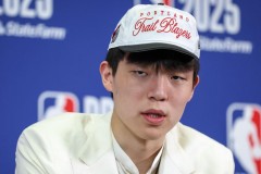 杨瀚森nba首秀目标10分10板 半场拿到8分2板