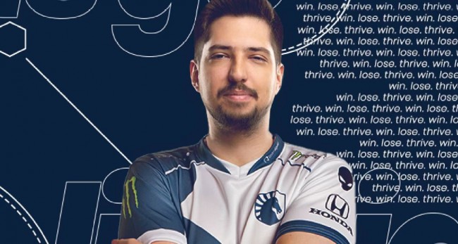 W33