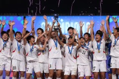 朝鲜U17女足卫冕世界杯冠军回国 击败荷兰队