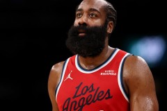 哈登绝杀三分被犯规遭漏判 快船记者表示无奈