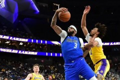 今日nba季前赛独行侠121-94逆转湖人 文森特22分戴维斯18分9板