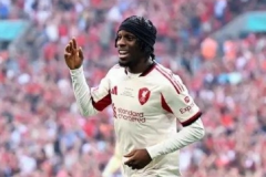 弗林蓬预计缺席6周 利物浦边路实力被削弱