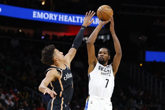 篮网在客场以108-107险胜老鹰迎来10连胜