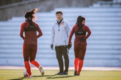 記者：奧預賽中國女足對韓國女足有望6月如期舉行