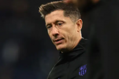 巴萨开始接触弗拉霍维奇 将其视为莱万的潜在替代者