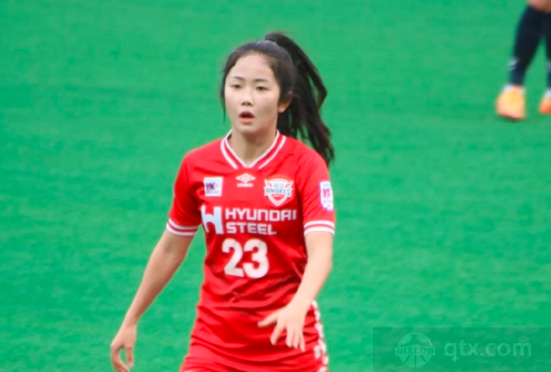 韩国女足球员李玟娥