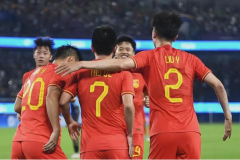 中国亚运男足vs卡塔尔哪个台直播？亚运男足1/8决赛哪里看？