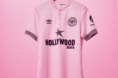 布伦特福德首次用粉色作为球衣主色 公布了客场球衣