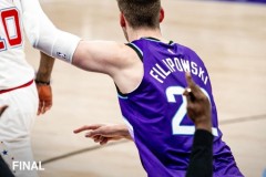 NBA常规赛火箭客场125-133不敌爵士 马尔卡宁29+8 杜兰特空砍32分