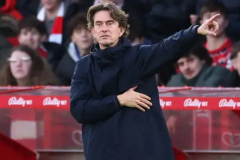 热刺球迷要求弗兰克下课 球队近7场联赛只赢1场