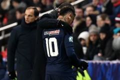 卡瓦尼破门内马尔伤退 巴黎2-0斯特拉斯堡晋级