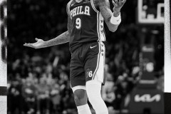NBA常规赛76人主场125-121力克黄蜂 马克西28+6+9 恩比德20分