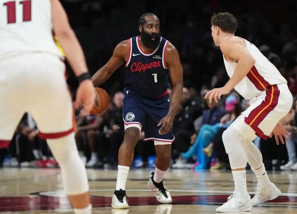 快船35罚28中仍惨败热火