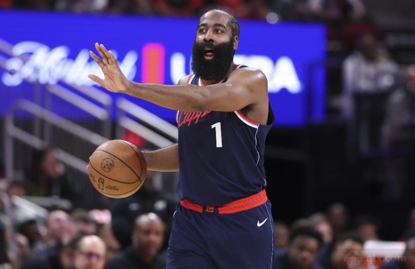 曝哈登没有想要离开快船的迹象