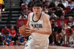 队记称杨瀚森不了解NBA规则 运球习惯需要改变