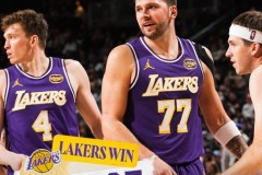 NBA常规赛湖人客场119-95大胜雄鹿 东契奇41+9+6 字母哥空砍32+10