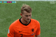 噩夢般存在！荷蘭歐洲杯隊史共4紅 全出現在對陣捷克
