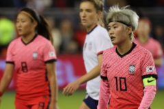 女亚杯日本女足vs韩国女足前瞻 精彩对攻即将上演谁将更胜一筹
