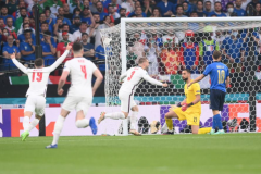 歐洲杯半場戰報：英格蘭1-0意大利 盧克-肖閃擊