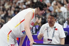 宫鲁鸣点评中国女篮“双塔”战术 系未来一大优势