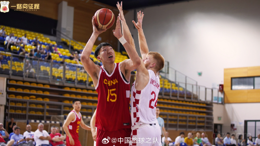 图源：中国男篮官方