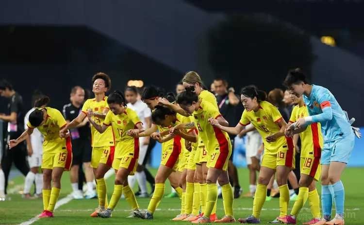 中国女足8强战将对阵泰国女足