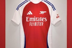 阿森纳发布新赛季主场球衣 队徽大幅简化